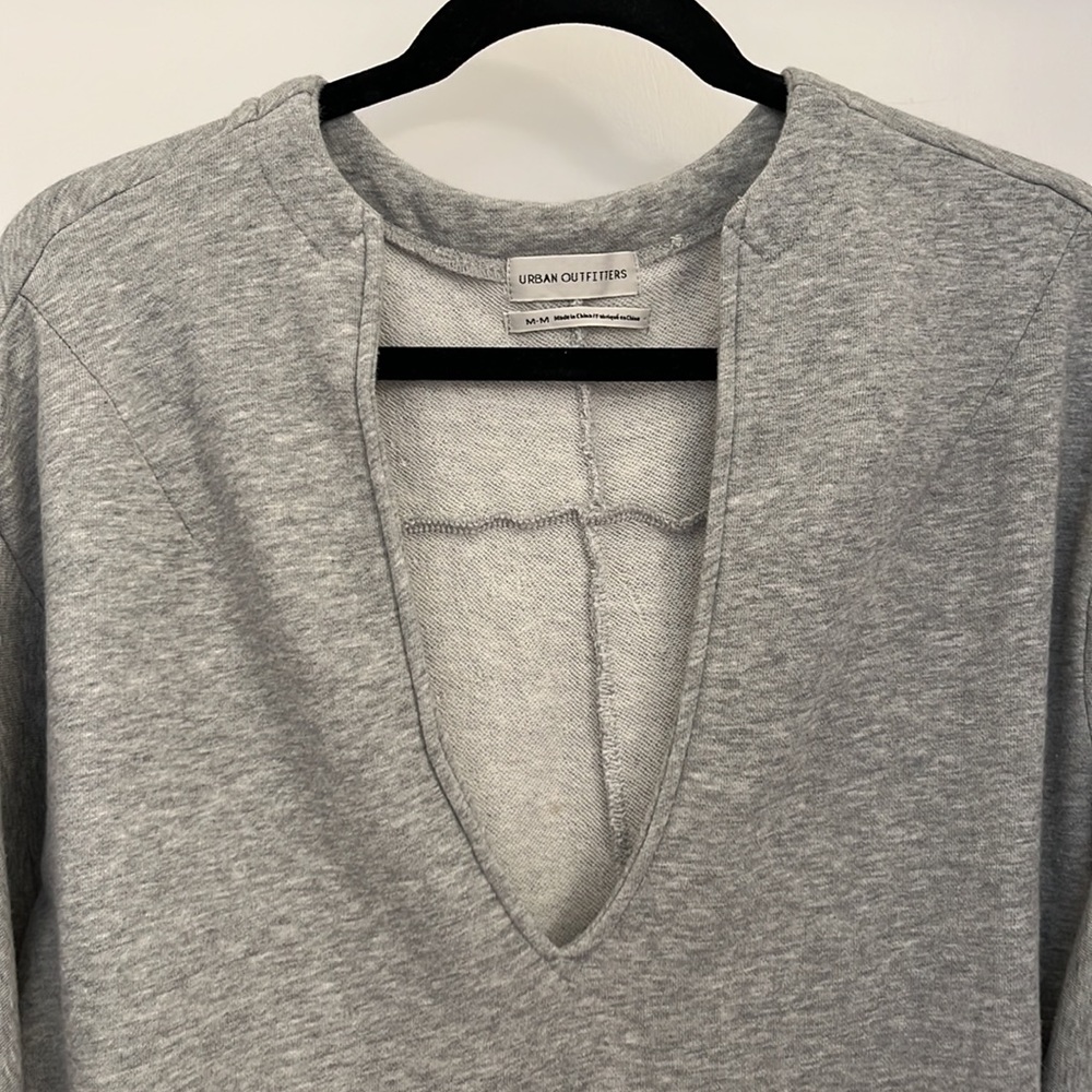 Grey top - Picture 3 of 3